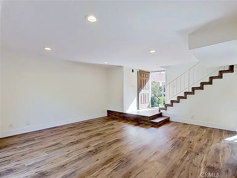 27462 Country Glen Rd — Photo 3