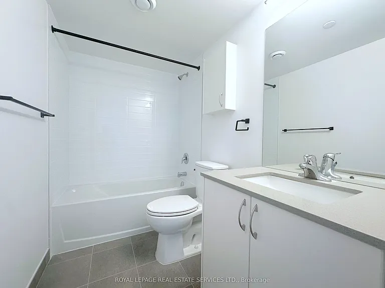 2 River Plate St #1001 — Photo 10