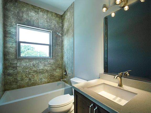 3rd image of 2086 Arlington St Unit 101