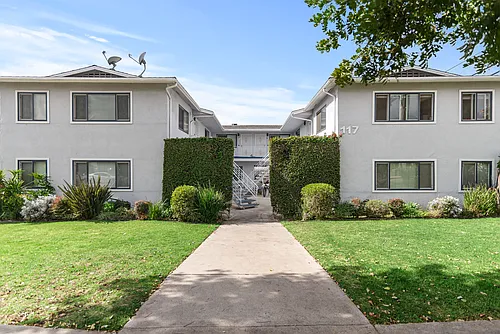 117 S Ivy Ave #A Photo 1