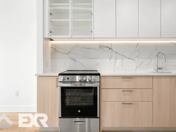 69 Adams Street image 3 of 13