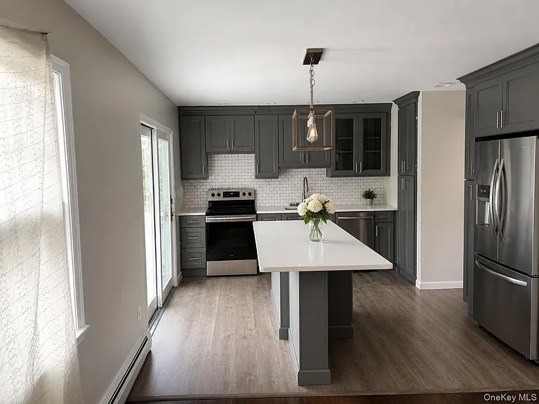 11 Ethan Cir — Photo 3