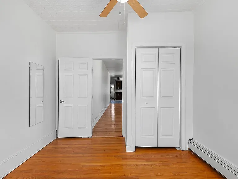 422 Madison St #4R7 — Photo 8