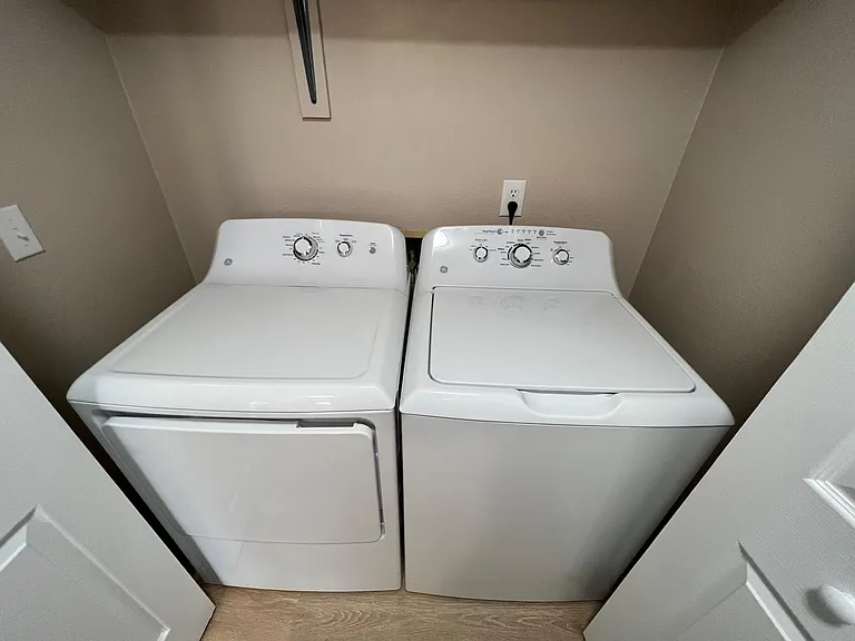 706 Browning Ave S #4 — Photo 15
