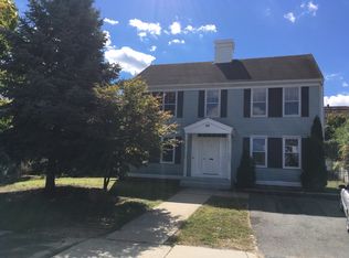 66 Ely St, Holyoke, MA 01040