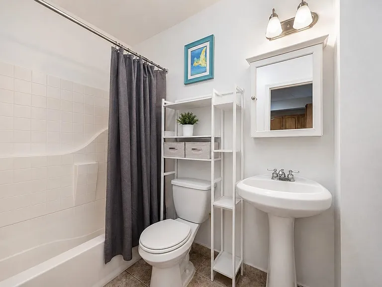 182A Christopher Columbus Dr #1 — Photo 9