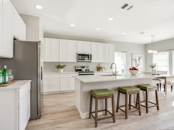 1253 Bob White Dr, Spring Branch, TX 78070