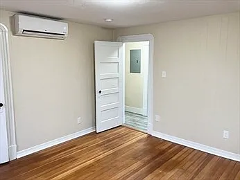 952 Temple St #2 — Photo 6
