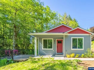 571 N Bear Creek Rd, Otis, OR 97368