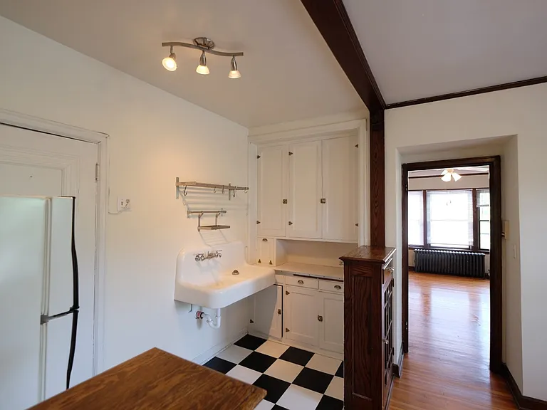 Welcome to Central Lakes of Uptown, where modern amenities meet stylish design. This spacious kitchen features sleek appliances and a charming layout, perfect for culinary enthusiasts. Schedule your tour today and see your new home!