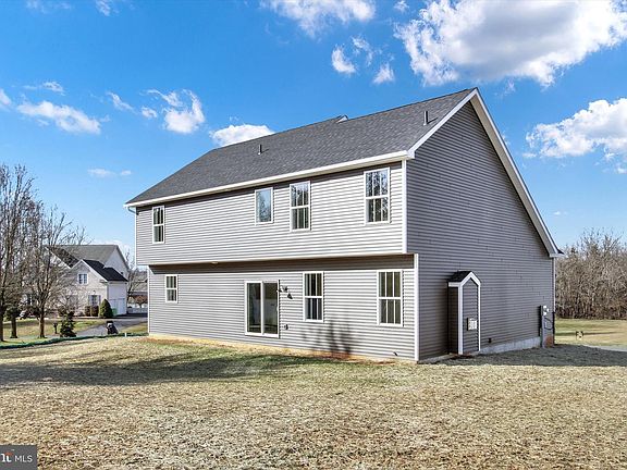 2nd image of 2421 Pikeside Dr