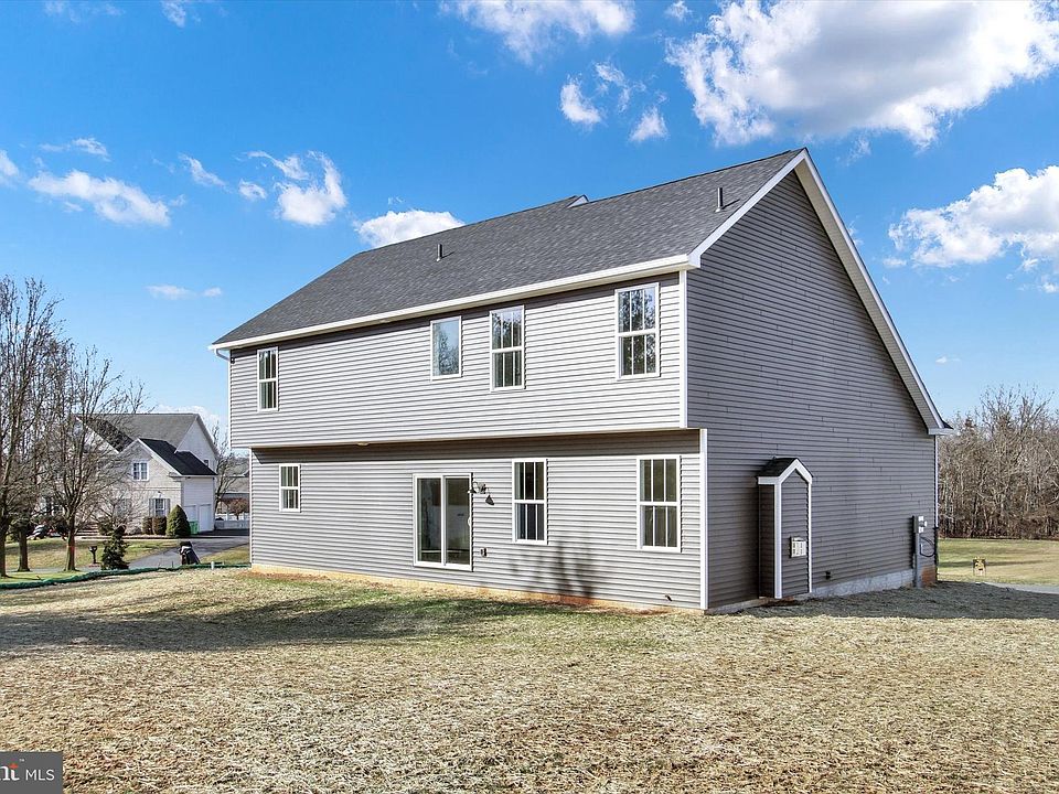 2421 Pikeside Dr, Greencastle, PA 17225 Zillow