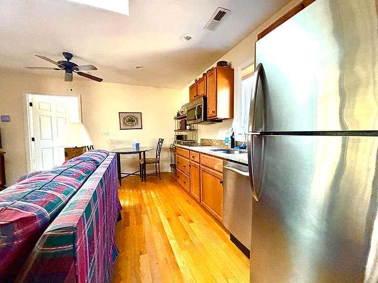 119 W Fox Chase Rd — Photo 2