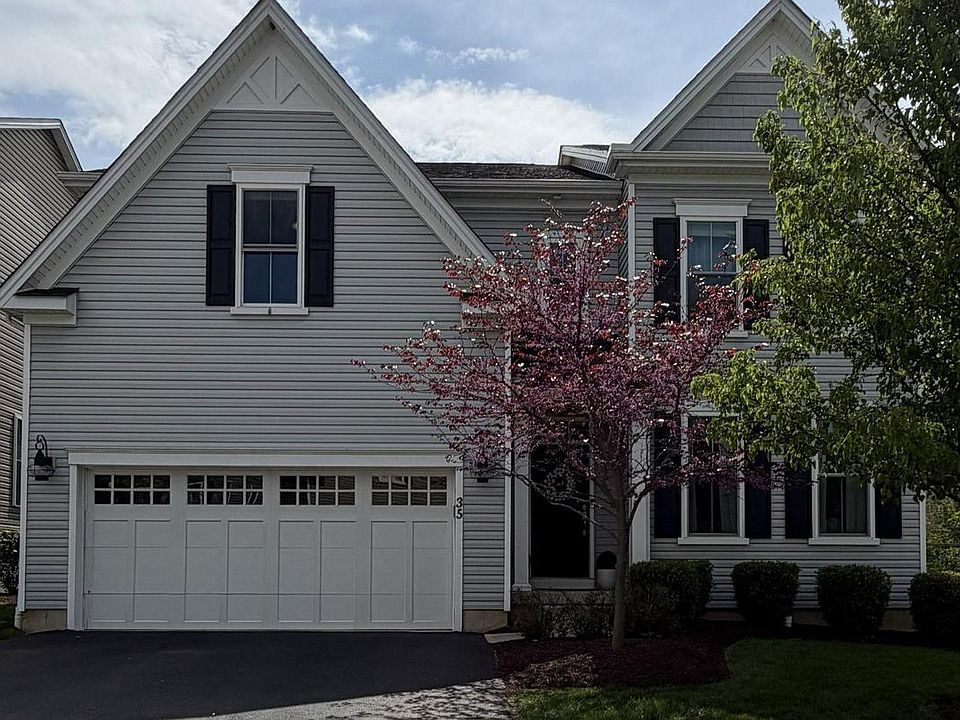 35 Dickinson Ln