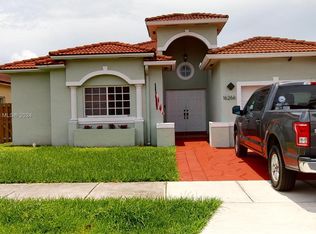 16266 SW 54th Ter, Miami, FL 33185