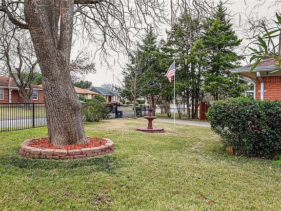 4th image of 7432 Vallejo Dr