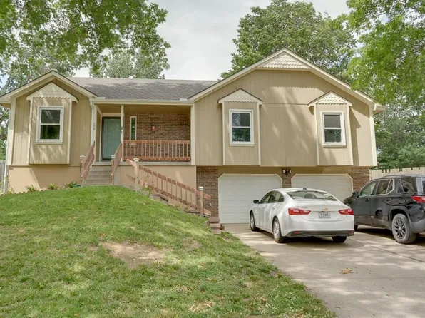 109 NW Chestnut St, Blue Springs, MO 64014