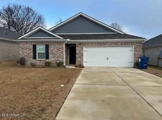 211 Silo Ln, Byhalia, MS 38611