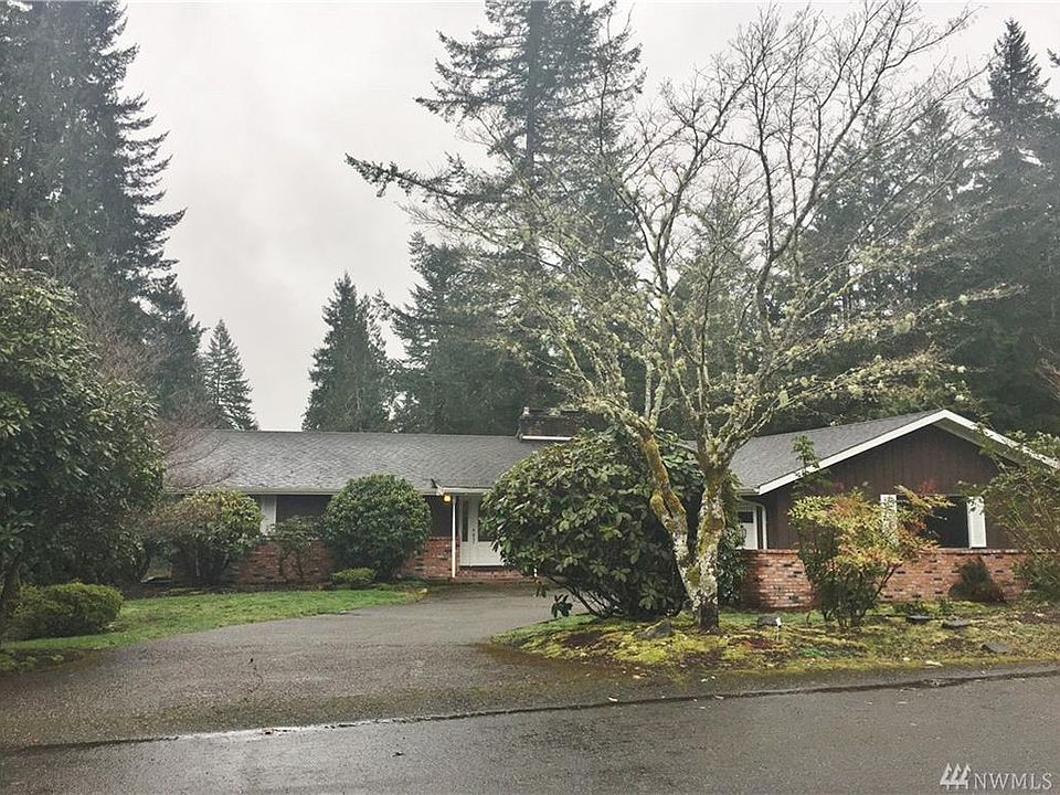 1st image of 1827 Lakehurst Dr SE