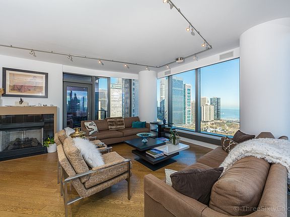 5th image of 60 E Monroe St #8-45