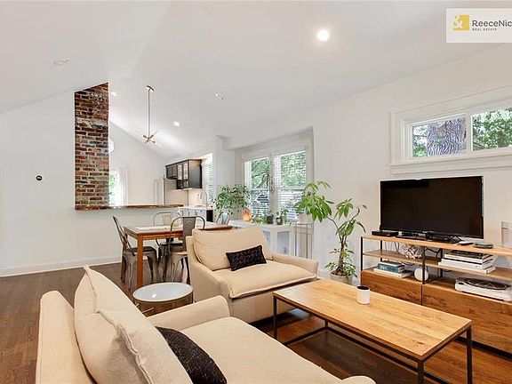 4th image of 501 E 60th St