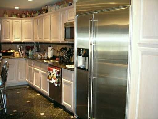 New gourmet kitchen w/ Granite Counter Tops & all Jen Air stainless steal appl