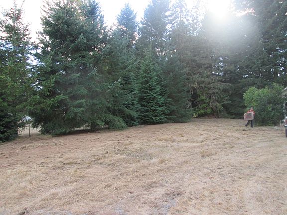 5th image of 20300 NE 58th Ave