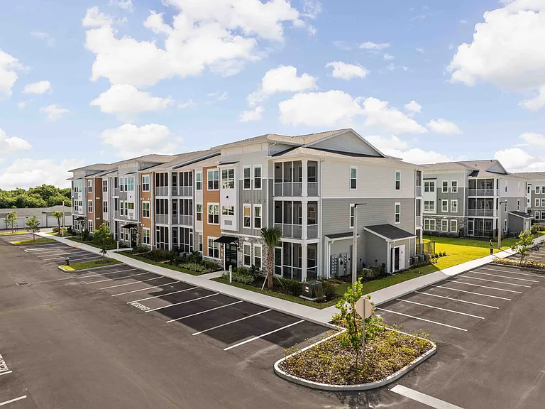 Verity Luxury Apartments — Photo 37