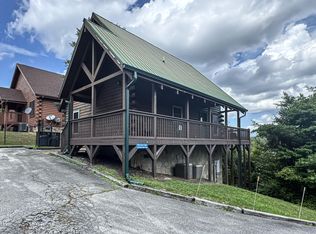 1482 Red Cedar Ln, Sevierville, TN 37876