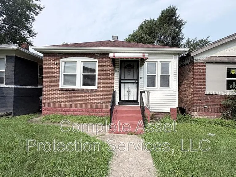 3716 Delaware St — Photo 1