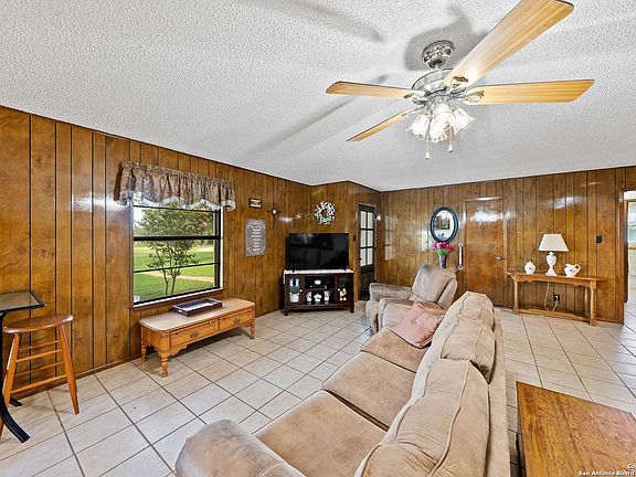 4th image of 5784 COUNTY ROAD 136