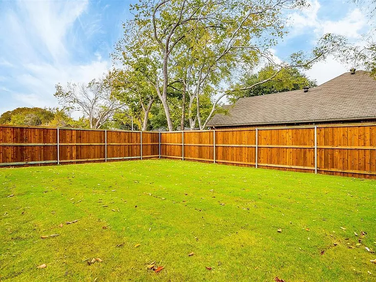 4525 Hogans Alley Dr — Photo 27