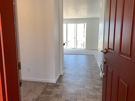 4th image of 3196 S Hawk Dr