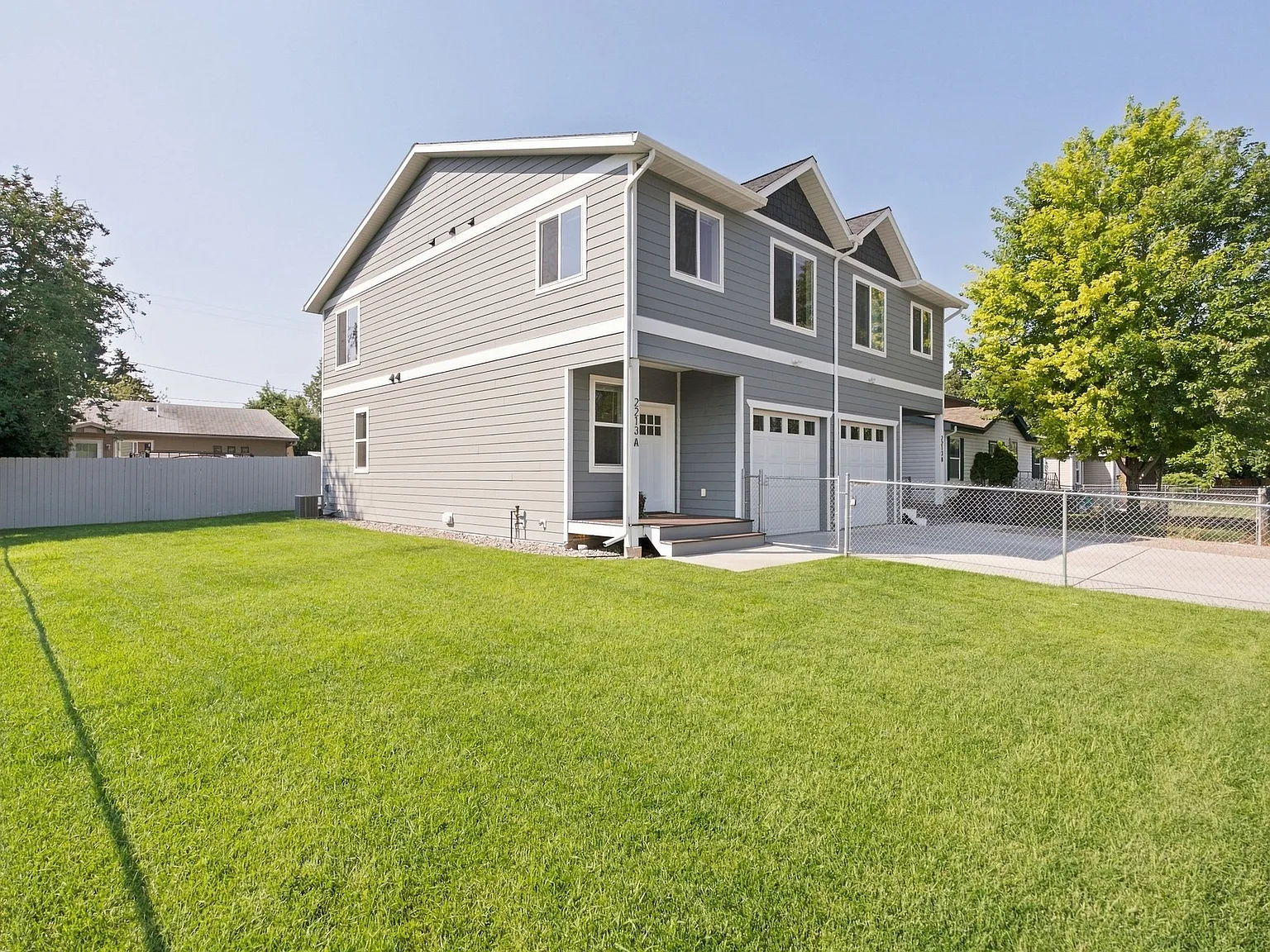 3 bed, 2.5 bath, 1427 sqft, $2,875 — Photo 3