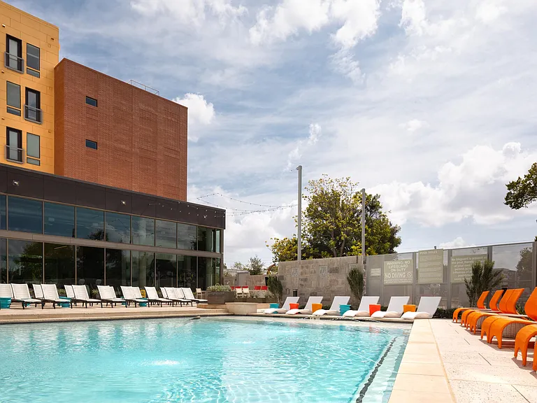 Residences at Saltillo — Photo 13