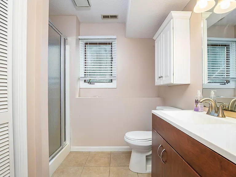 80 Lancaster Dr — Photo 17