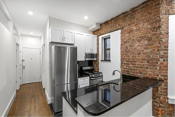 Rented by Douglas Elliman | media 10