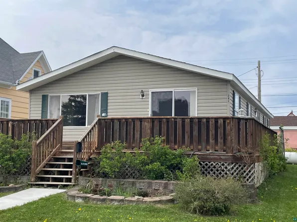 241 E Harvey St, Ely, MN 55731
