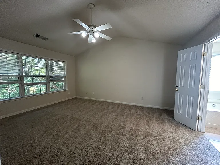 180 Sessingham Ln — Photo 23