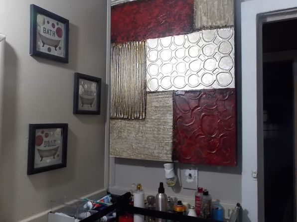 wichita-kansas-443846070 picture