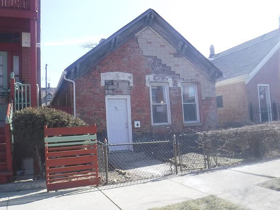 2nd image of 329 S Washtenaw Ave