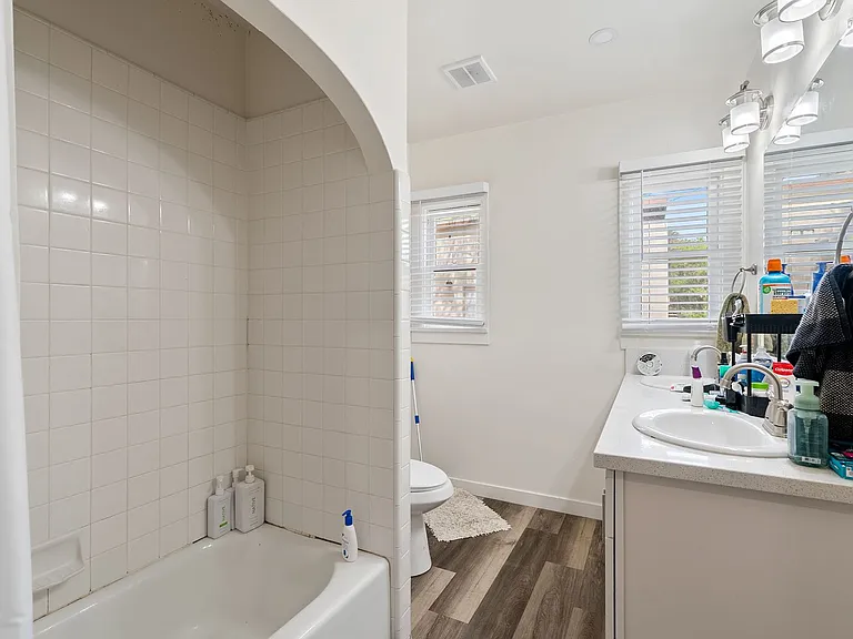 Modern Living: 8-Unit Apartment Building in the Heart of Downtown San Luis Obispo — Photo 21
