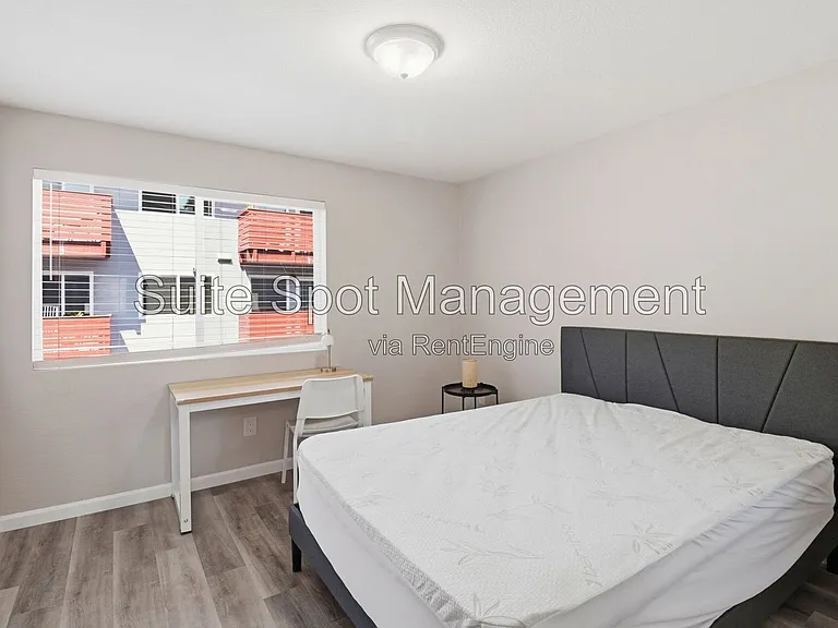 160 Harrison Ave #E3 — Photo 19