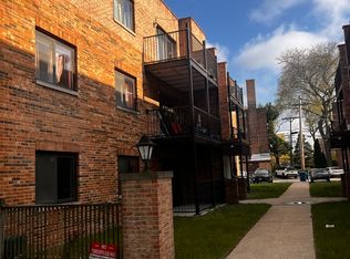 1915 W Granville Ave APT 302, Chicago, IL 60660
