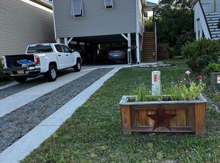 110 James Ave, Surf City, NC 28445