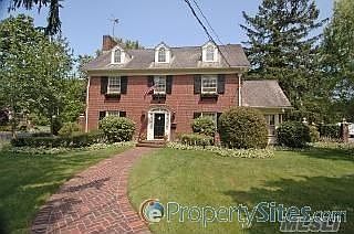 1st image of 203 Bay Ave