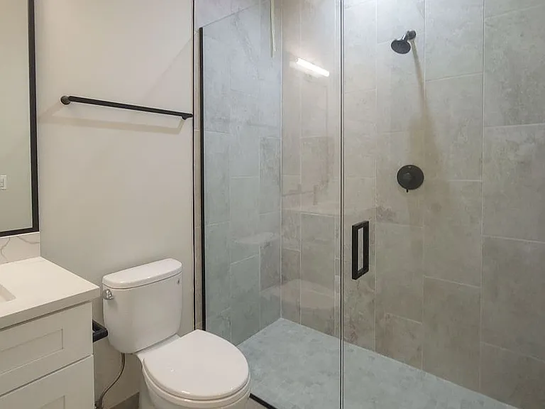 3830 N Southport Ave #1 — Photo 9