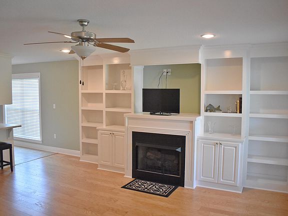 4th image of 206 N 22nd Ave