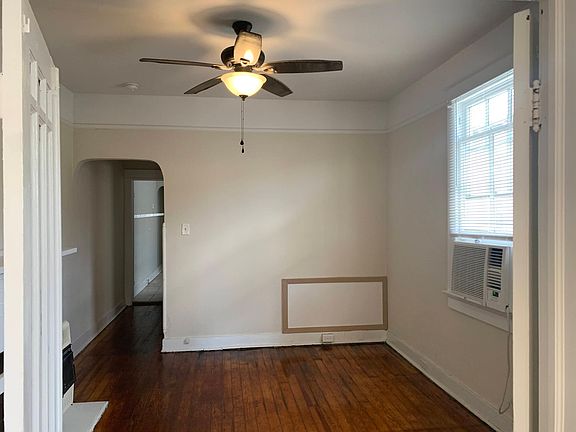 2nd image of 1726 Fern St Unit A