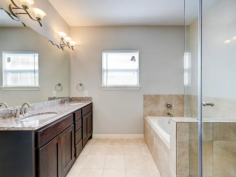 2727 Misty Heath Ln — Photo 27